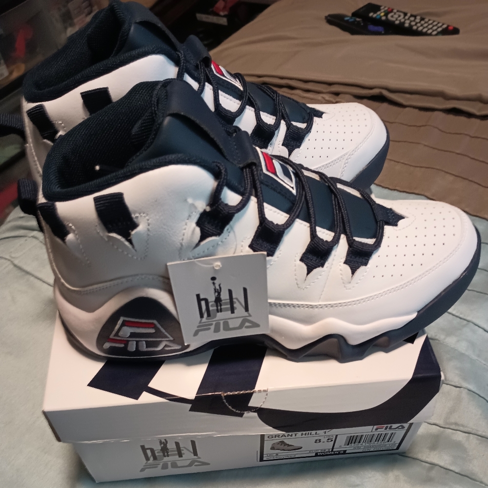 8.5 Female Grant Hill 1 New in box - Picture 2 of 6